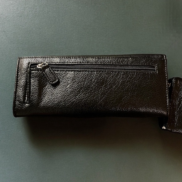 NWT Kenneth Cole Reaction wallet with retractable clutch. - Picture 4 of 8